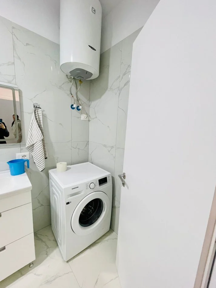 Tirane, jepet me qera apartament 2+1 Kati 0, 75 m² 450 € (Xhamlliku)