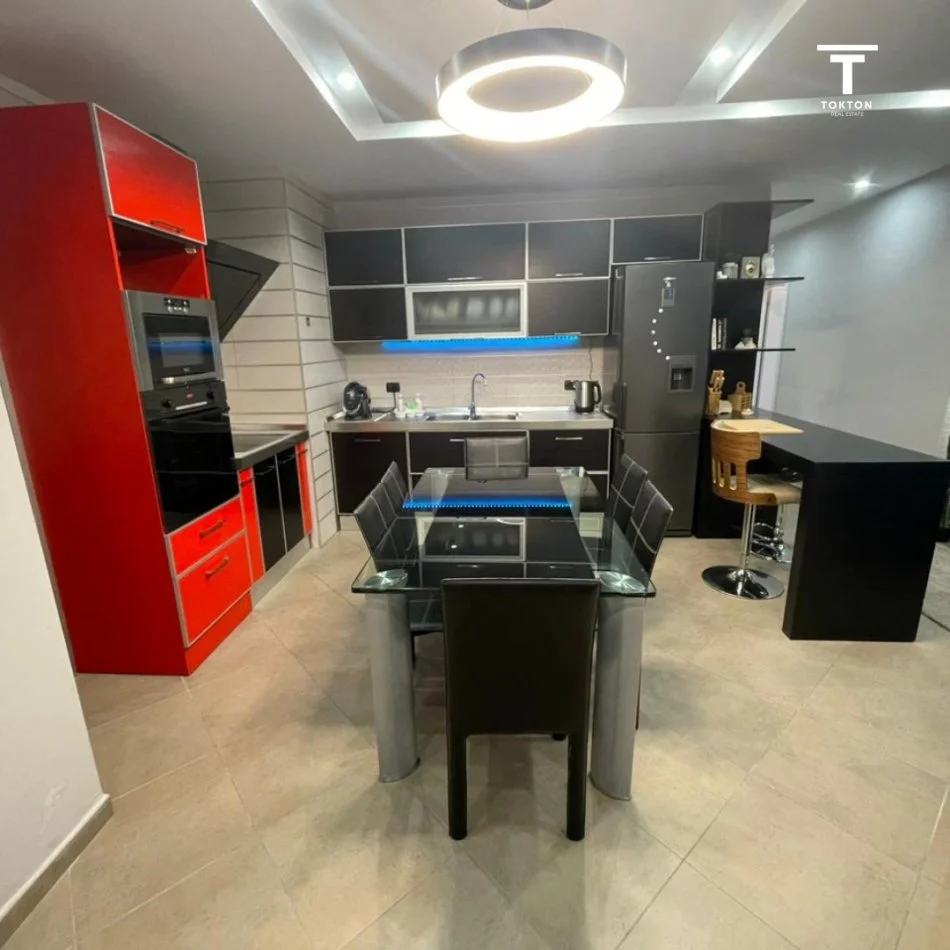 JEPET ME QIRA, APARTAMENT 2+1, 110 M2, KOPSHTI ZOOLOGJIK, TIRANË, 900 EUR/MUAJ