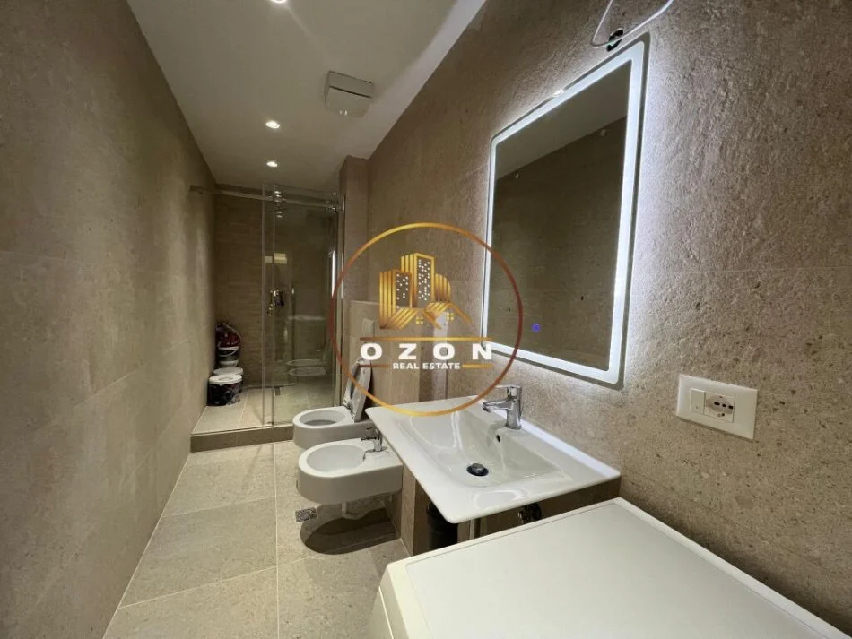 Garsoniere Moderne me Qira në Rrugën e Kavajës 570€/muaj përfshirë drita dhe ujë!