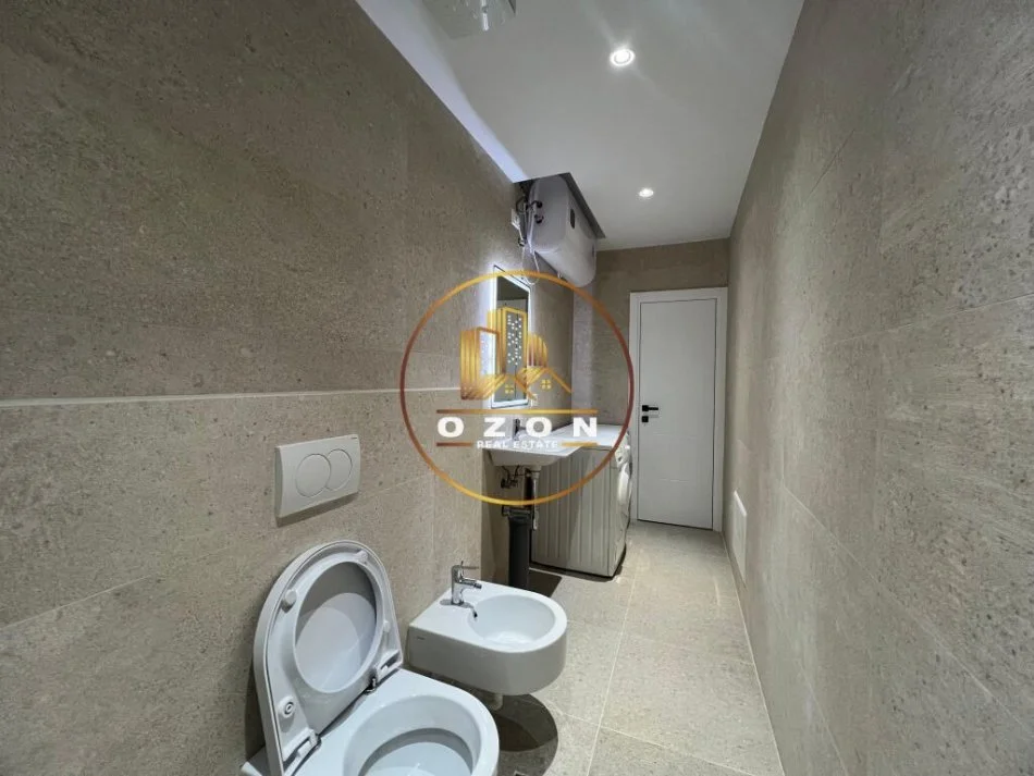 Garsoniere Moderne me Qira në Rrugën e Kavajës 570€/muaj përfshirë drita dhe ujë!