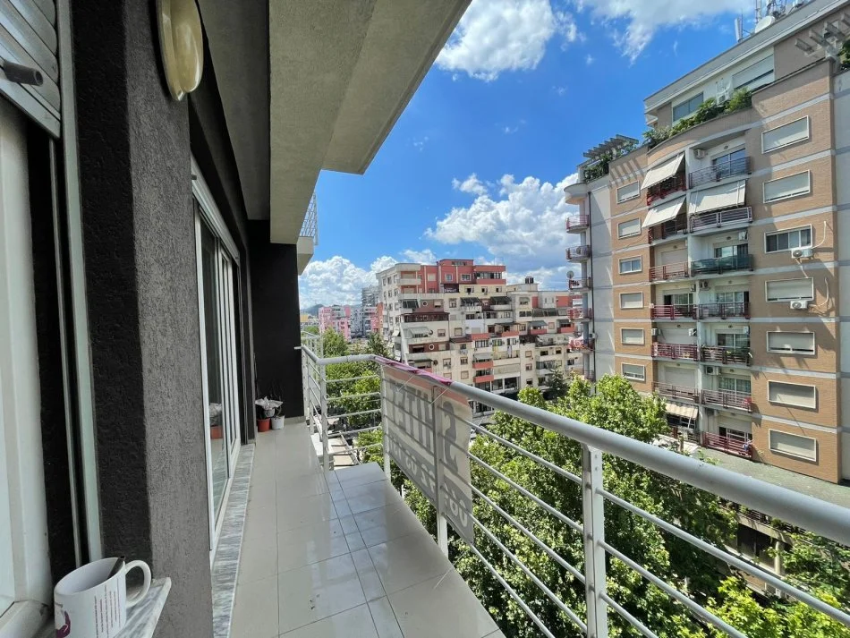Tirane, shitet apartament 3+1+Ballkon Kati 6, 144 m² 235.000 € (Don Bosko)
