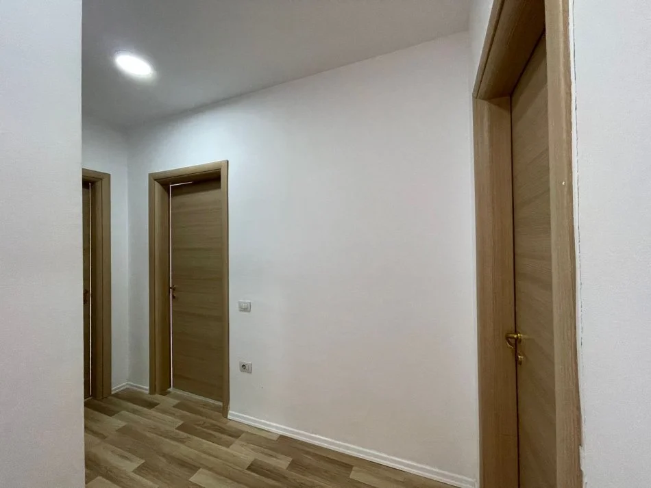 Tirane, shitet apartament 3+1+Ballkon Kati 6, 144 m² 235.000 € (Don Bosko)