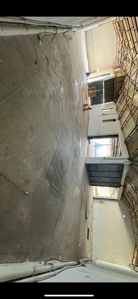 Tirane, jepet me qera magazine Kati 0, 1.000 m² 1.300 € (Prush)