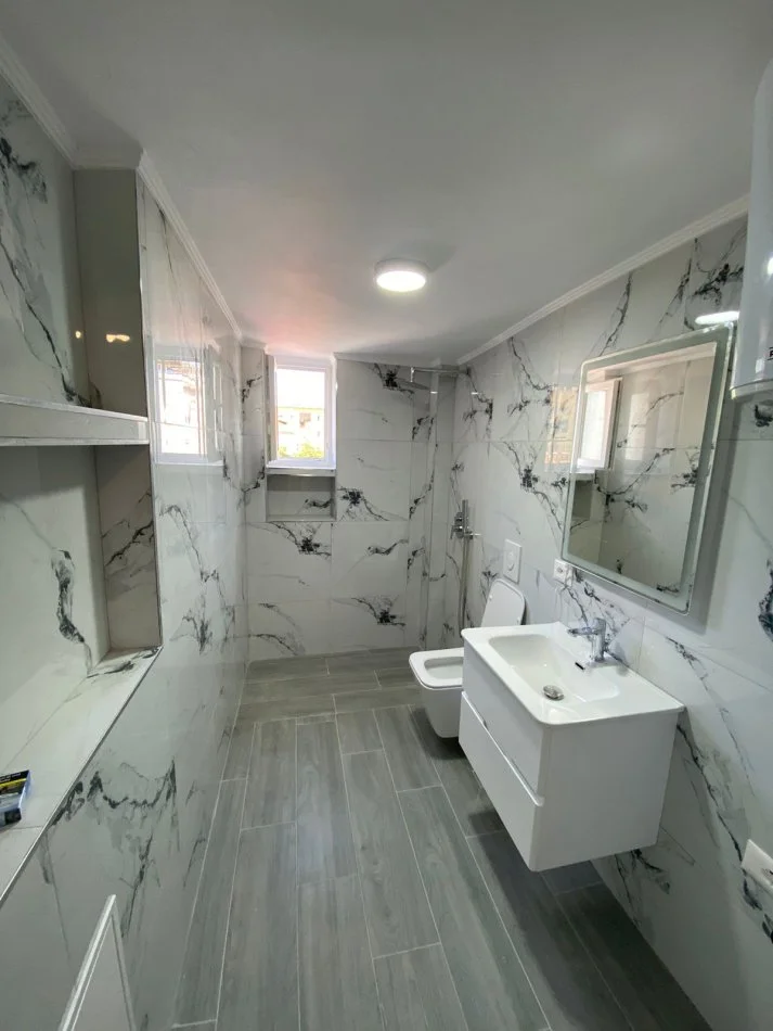 Tirane, shitet 2+1 Kati 3, 54 m² 128.000 € (rruga Asim Vokshi,prane Harry Fultz)