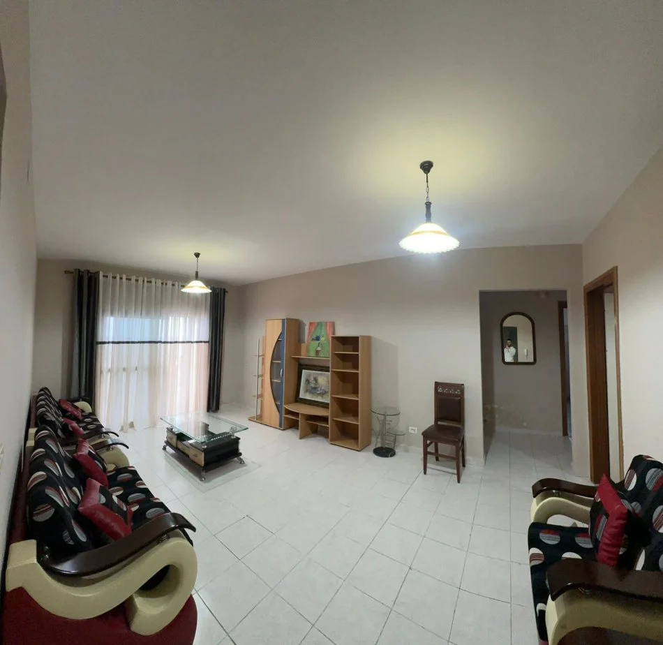 JEPET ME QIRA, APARTAMENT 2+1+2, PJESË E NJË VILE, VILAT ARABE, FRESK, TIRANË, 300 EUR/MUAJ