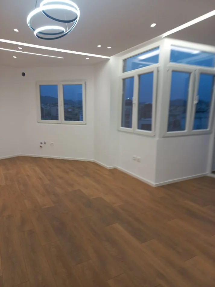 SHITET, APARTAMENT 2+1+2, Rruga e Barrikadave, Qendër, Tiranë,   220,000 EURO