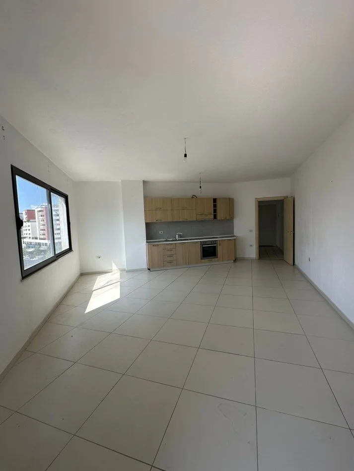 Tirane, shitet apartament 2+1+Ballkon Kati 6, 134 m² 134.000 € (Bulevardi migjeni, Astir)