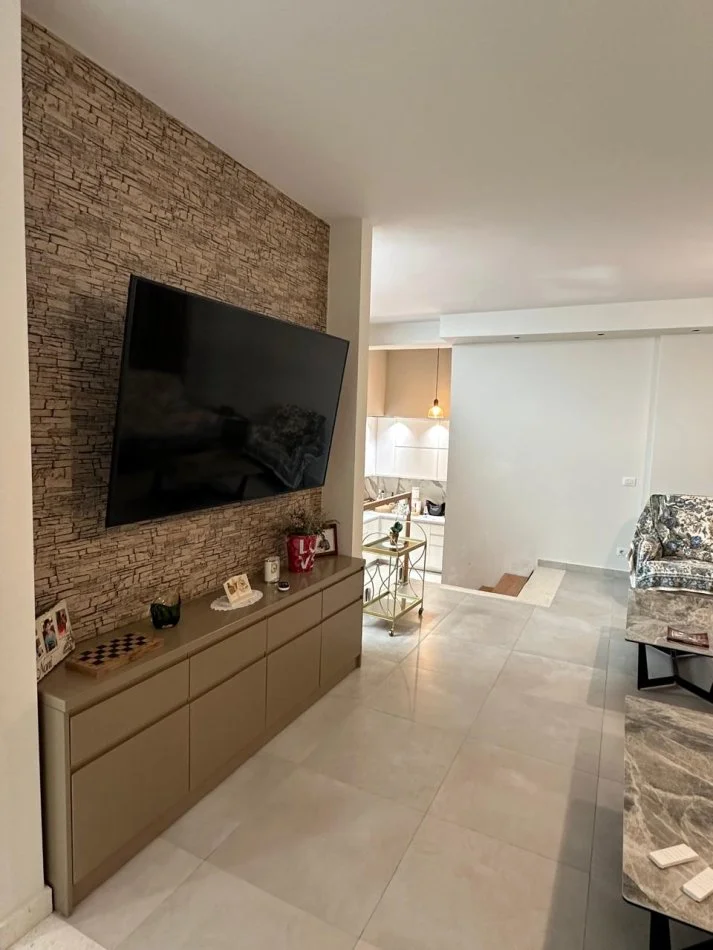 Durres, shitet Vile 2 Katshe , 170 m² (Valamar)