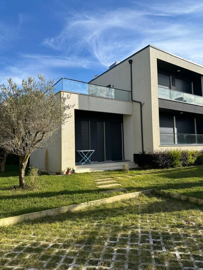Durres, shitet Vile 2 Katshe , 170 m² (Valamar)