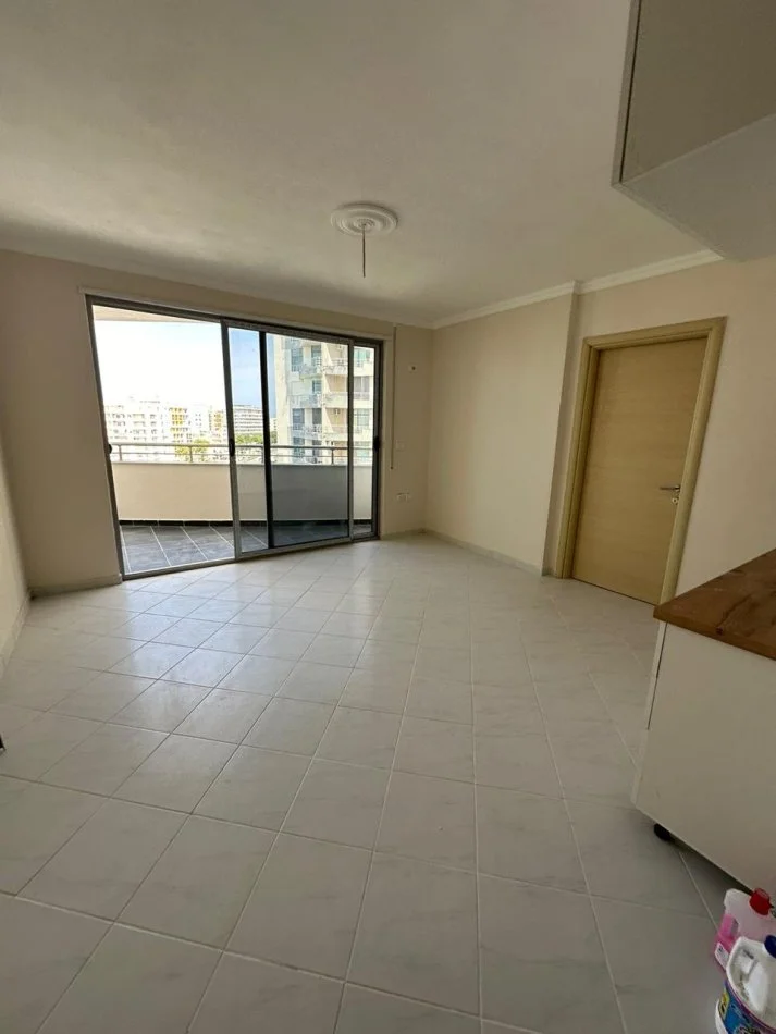 Durres, shitet apartament 1+1+Ballkon Kati 12, 89 m² 85.000 € (Shkembi Kavajes,perballe Grand Blu Fafa)
