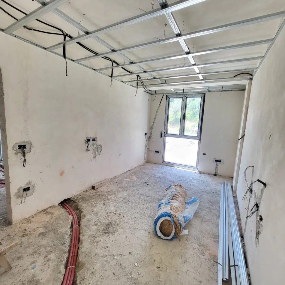 Tirane, shitet apartament 2+1 Kati 1, 107 m² 168.000 € (Kodra e Dieliit)