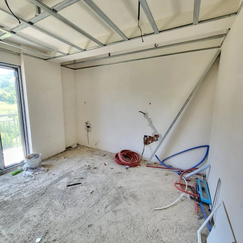 Tirane, shitet apartament 2+1 Kati 1, 107 m² 168.000 € (Kodra e Dieliit)