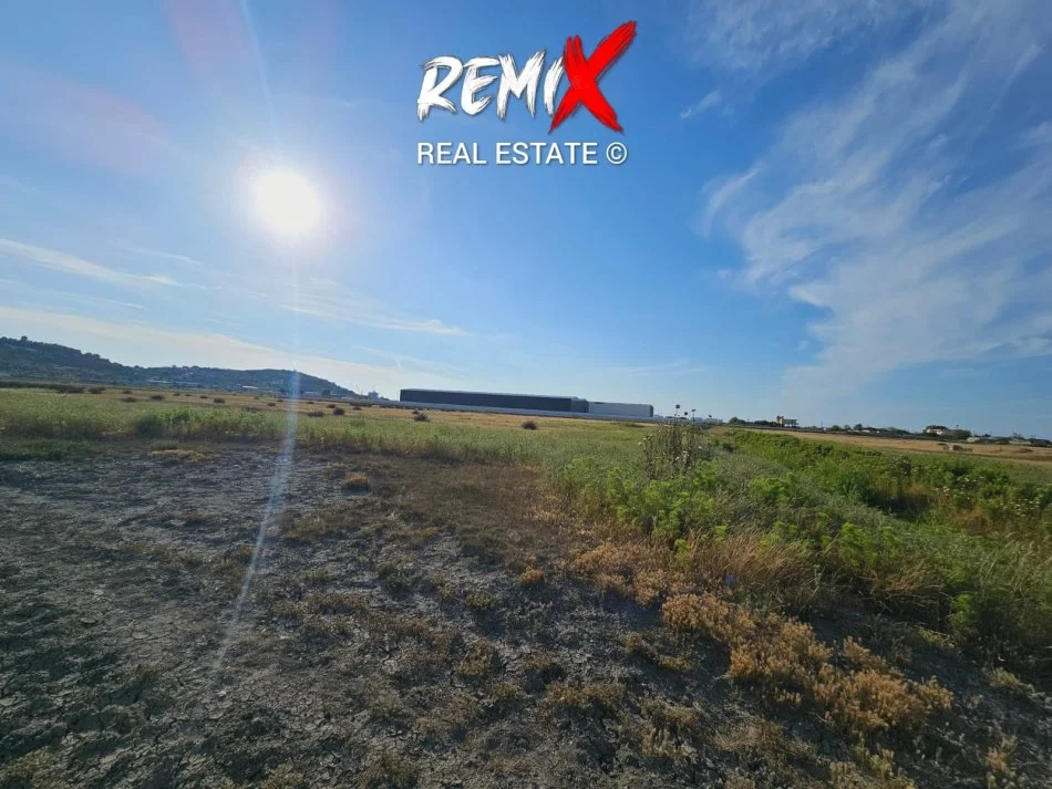 Durres, shitet toke , 11.385 m²