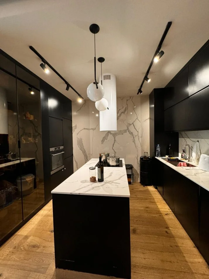 Tirane, shes apartament 2+1+Aneks+Ballkon Kati 12, 125 m² (Bulevardi Bajram Curri ,Galeria ETC)