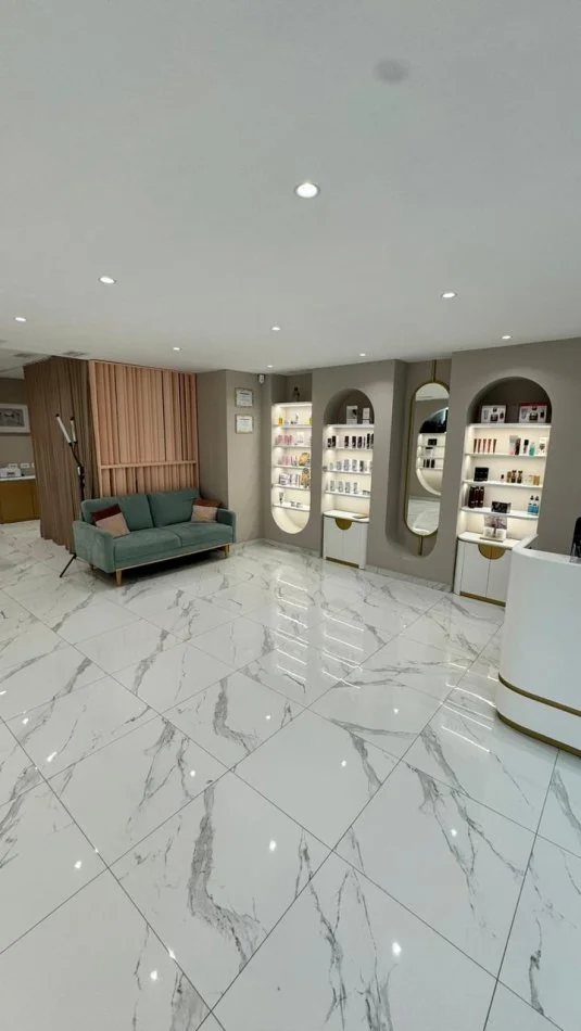 Tirane, shes ambjent biznesi Kati 0, 57 m² 35.000 € (Sheshi Willson)