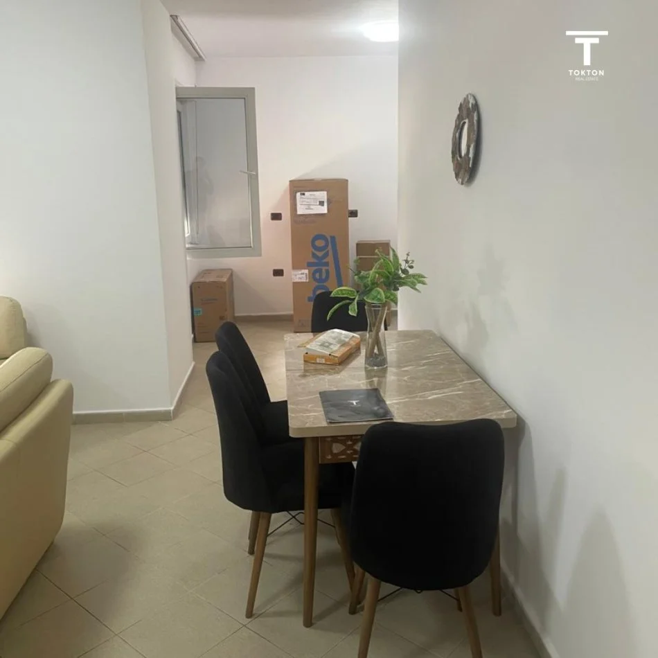 Tirane, jepet me qera 1+1 Kati 3, 72 m² 500 €  Rruga, Muharrem butko .