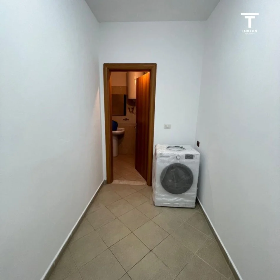 Tirane, jepet me qera 1+1 Kati 3, 72 m² 500 €  Rruga, Muharrem butko .