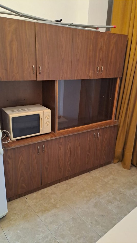 Tirane, shes Mobilje per ambjent ndenje 5000 lek