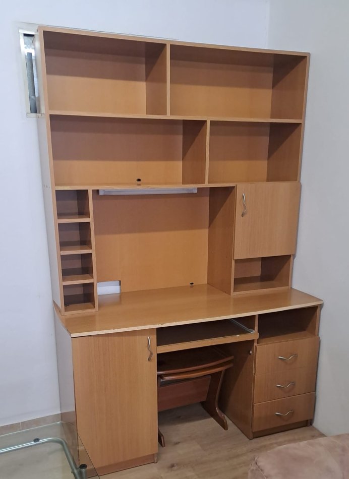 Tirane, shes Mobilje per ambjent ndenje 5000 lek