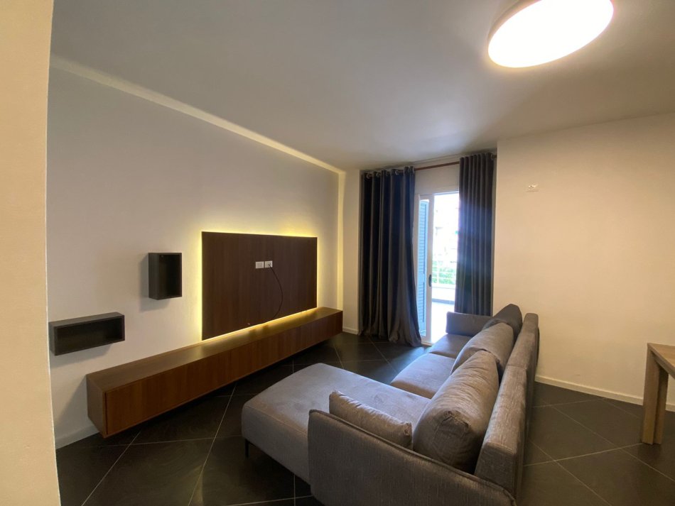 Tirane, shitet apartament 2+1 Kati 2, 99 m² 145.000 € (FRESK)