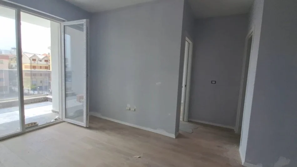 Golem, Apartament 1+1 per shitje  Kati 2, 70 m² 110.000 € (Perroi i Agait)