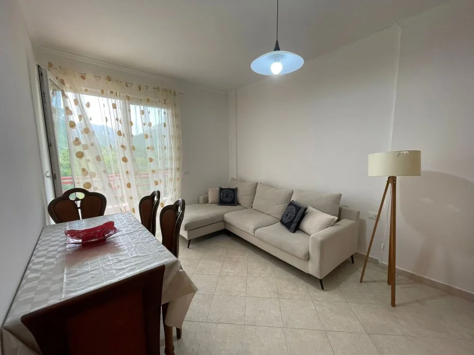 Tirane, shitet apartament 1+1+Ballkon Kati 3, 60 m² 68.000 € (Fresk)