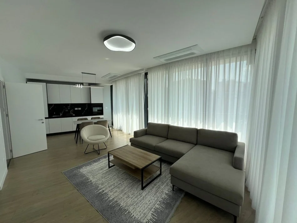 Tirane, jepet me qera apartament 1+1+Ballkon Kati 4, 98 m² 1.000 € (Lake View Rr Kosovareve)