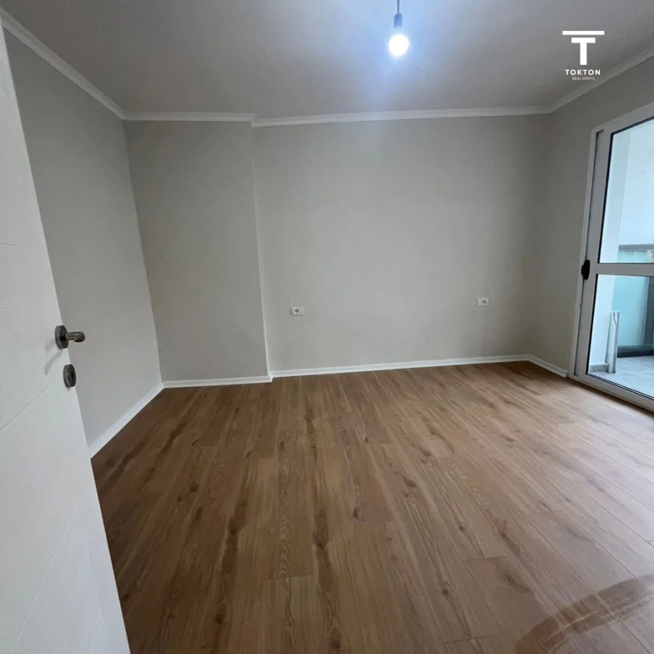 Tirane, shitet apartament 1+1 Kati 3, 56 m² 87.000 € (Ish-Restorant Durrësi)