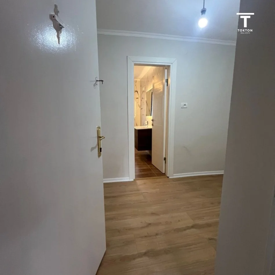 Tirane, shitet apartament 1+1 Kati 3, 56 m² 87.000 € (Ish-Restorant Durrësi)