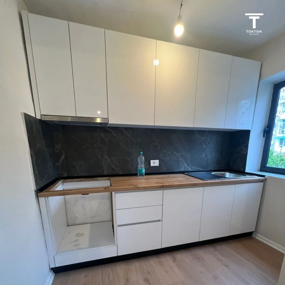 Tirane, shitet apartament 1+1 Kati 3, 56 m² 87.000 € (Ish-Restorant Durrësi)