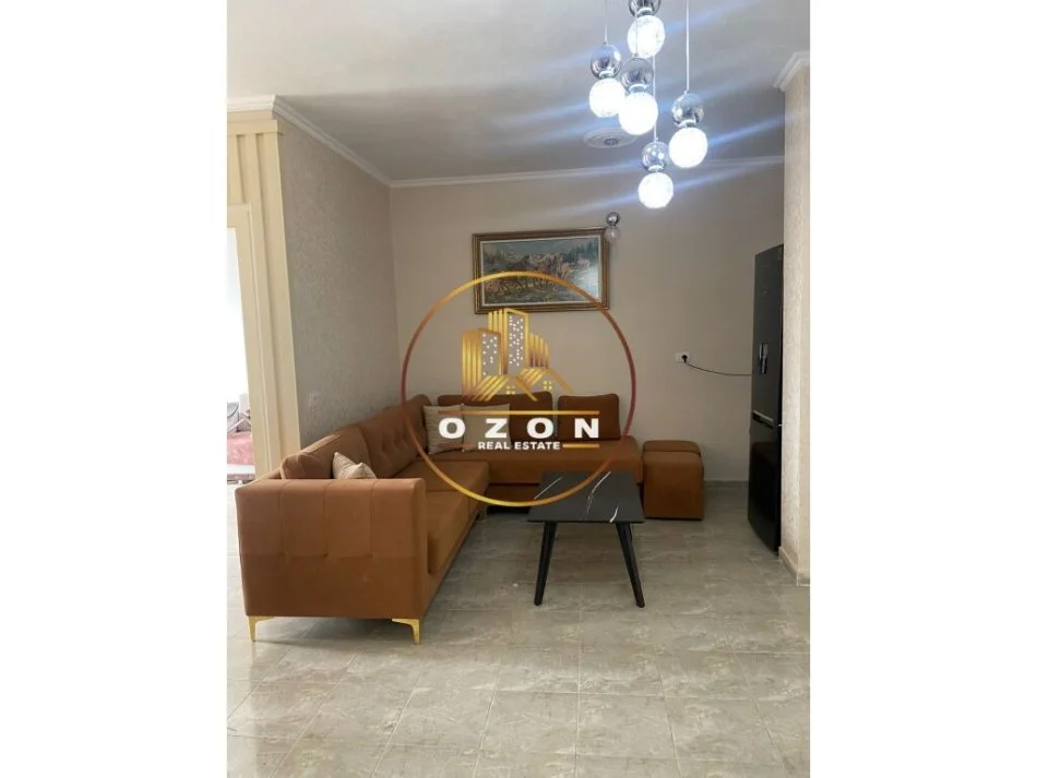 Shitet Apartament Modern 2+1 me Dy Poste Parkimi në Mëzez 86.000€!