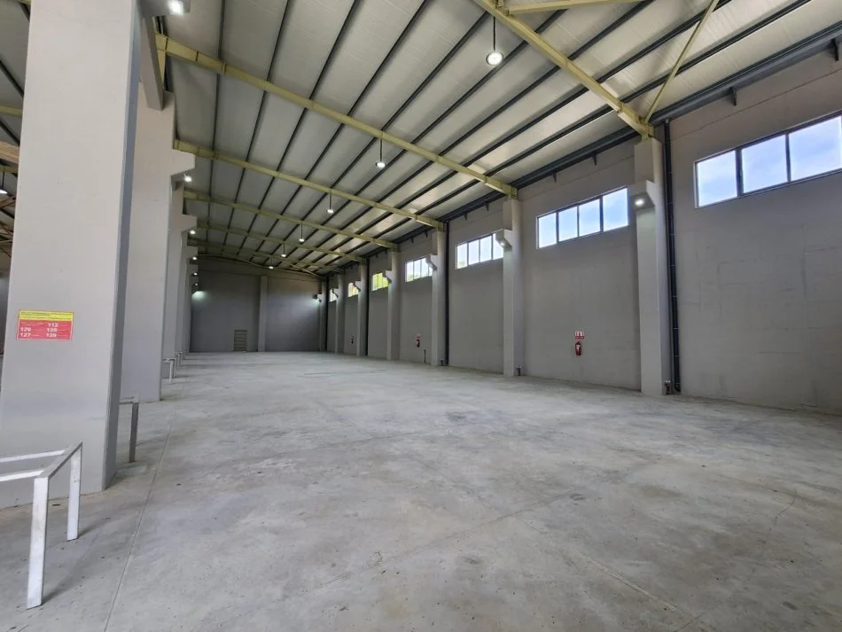 jap me qera Kati 0, 1.200 m² 5.000 € (city park)