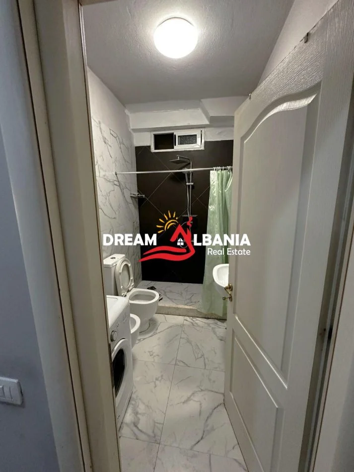 Tirane, jepet me qera apartament 3+1 , 100 m² 700 € (tek rruga Mine Peza)