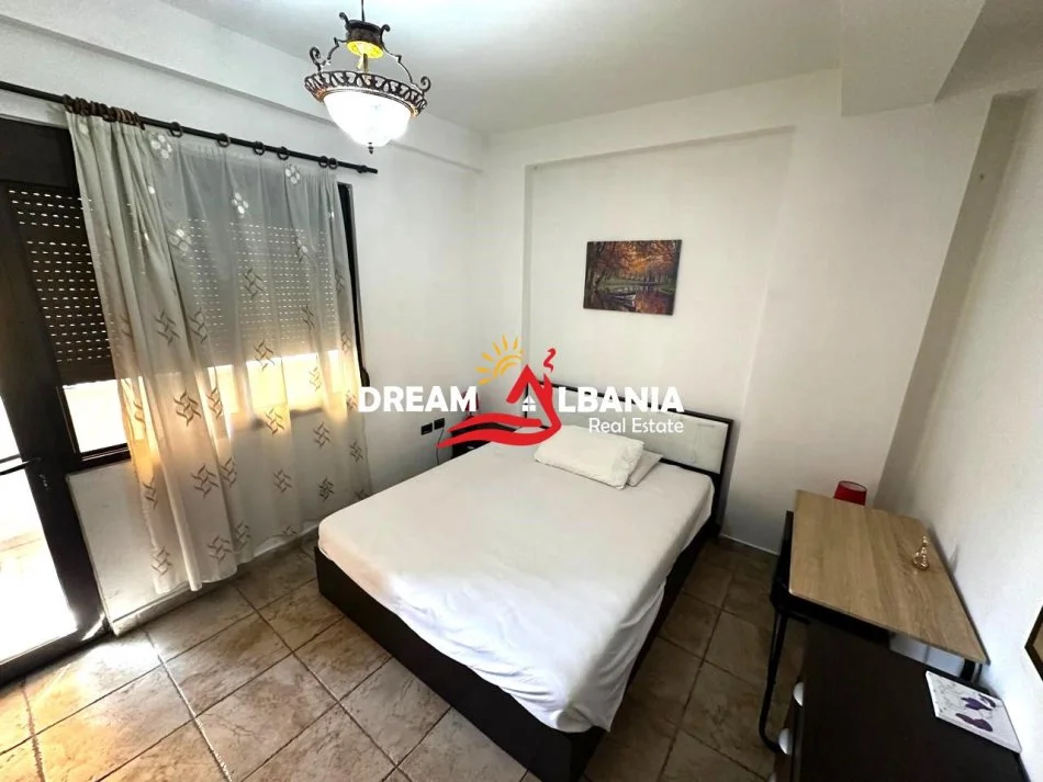 Tirane, jepet me qera apartament 3+1 , 100 m² 700 € (tek rruga Mine Peza)
