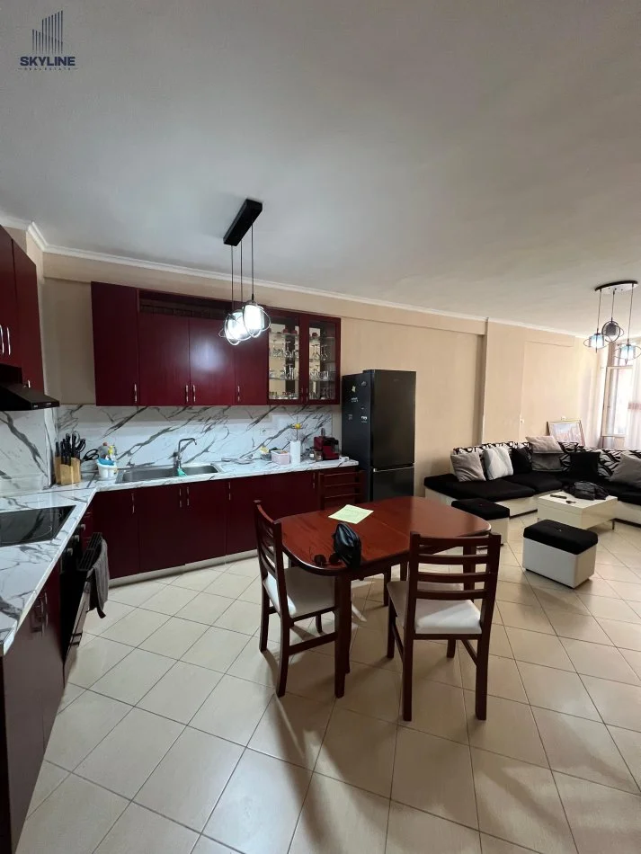 Tirane, shitet apartament 2+1 Kati 1, 111 m² 128.000 € (Astir)