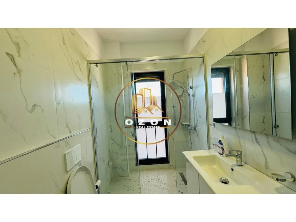 Apartament Modern 2+1+2 me Qira në Myslym Shyr, Tiranë - 1040€