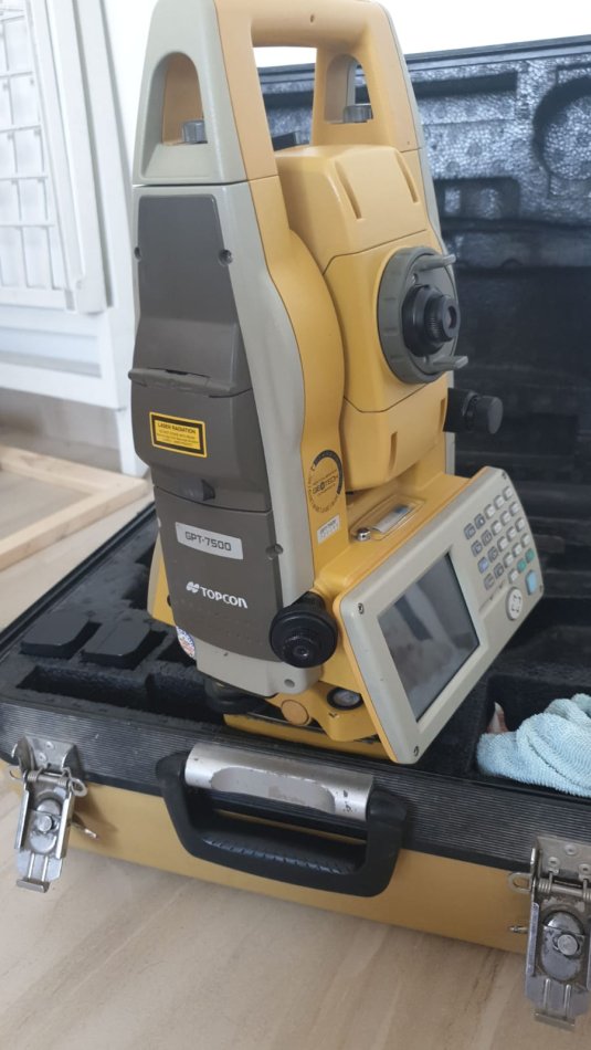 Shkoder, shes pajisje te ndryshme TOTAL STATION TOPCON GT 7505