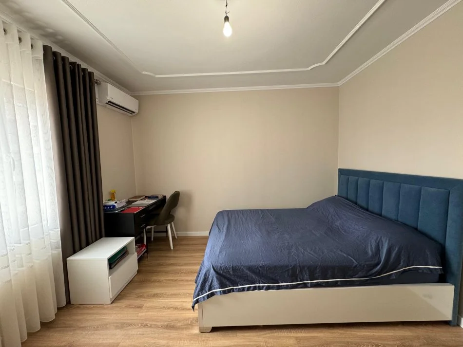 SHITET, APARTAMENT 3+1+POST PARKIMI, RRUGA E BARRIKADAVE, TIRANË, 334,400 EURO