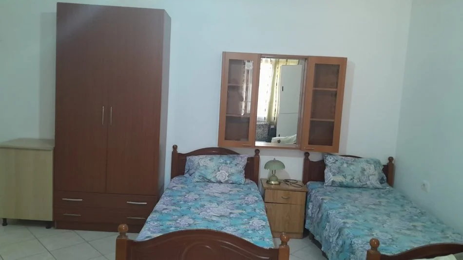 Tirane, Garsoniere me qira 30 m² 198 € (Fuat Toptani)