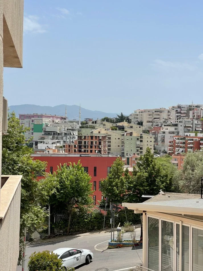 Tirane, shes 1+1+Aneks+Ballkon Kati 4, 73 m² 120.000 € (Kodra Diellit , Rr Bill Klinton)