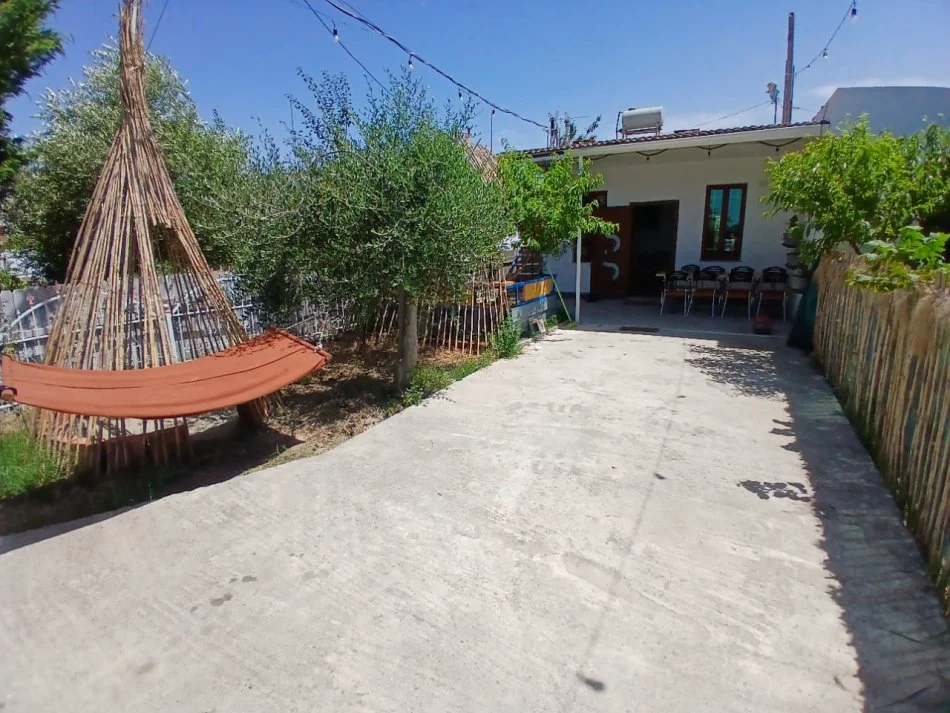 Durres, shitet shtepi 2+1+Aneks+Ballkon Kati 1, 90 m² 108.200 € (Rruga Vath Turja)