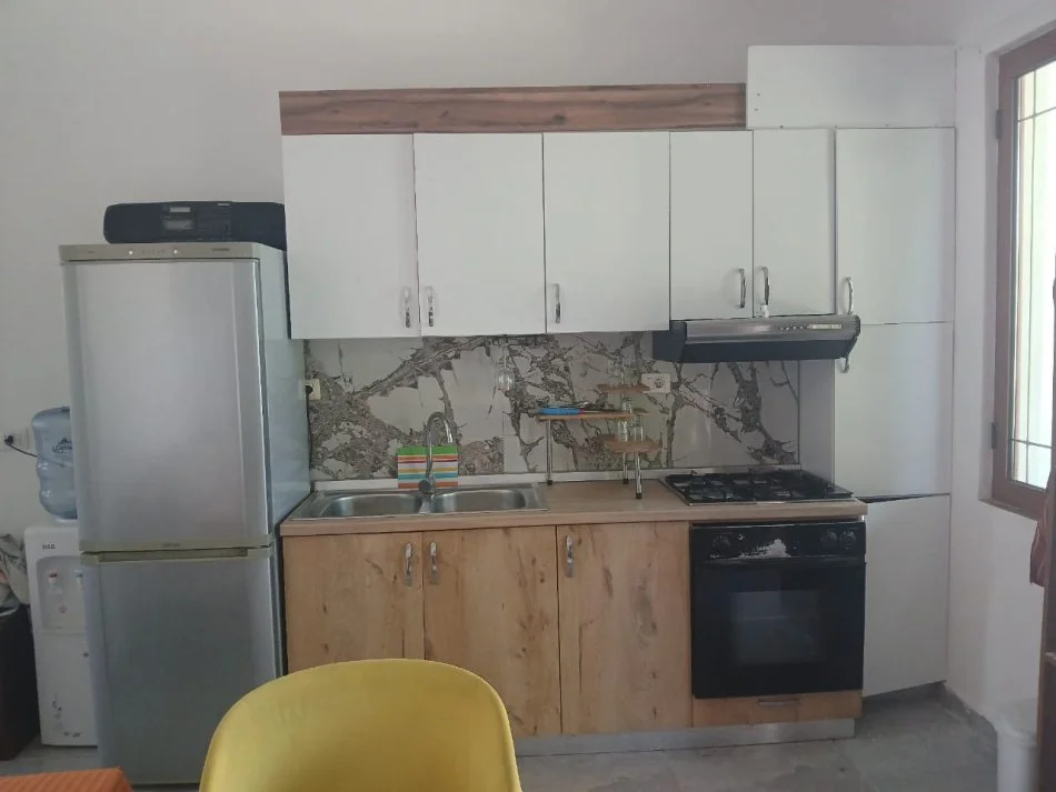 Durres, shitet shtepi 2+1+Aneks+Ballkon Kati 1, 90 m² 108.200 € (Rruga Vath Turja)