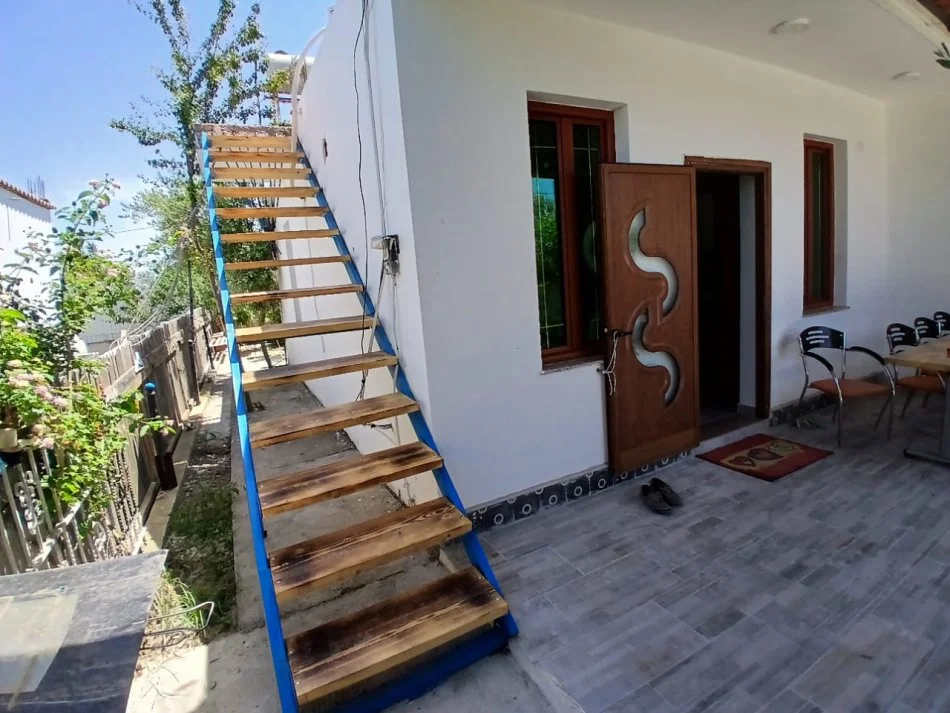 Durres, shitet shtepi 2+1+Aneks+Ballkon Kati 1, 90 m² 108.200 € (Rruga Vath Turja)