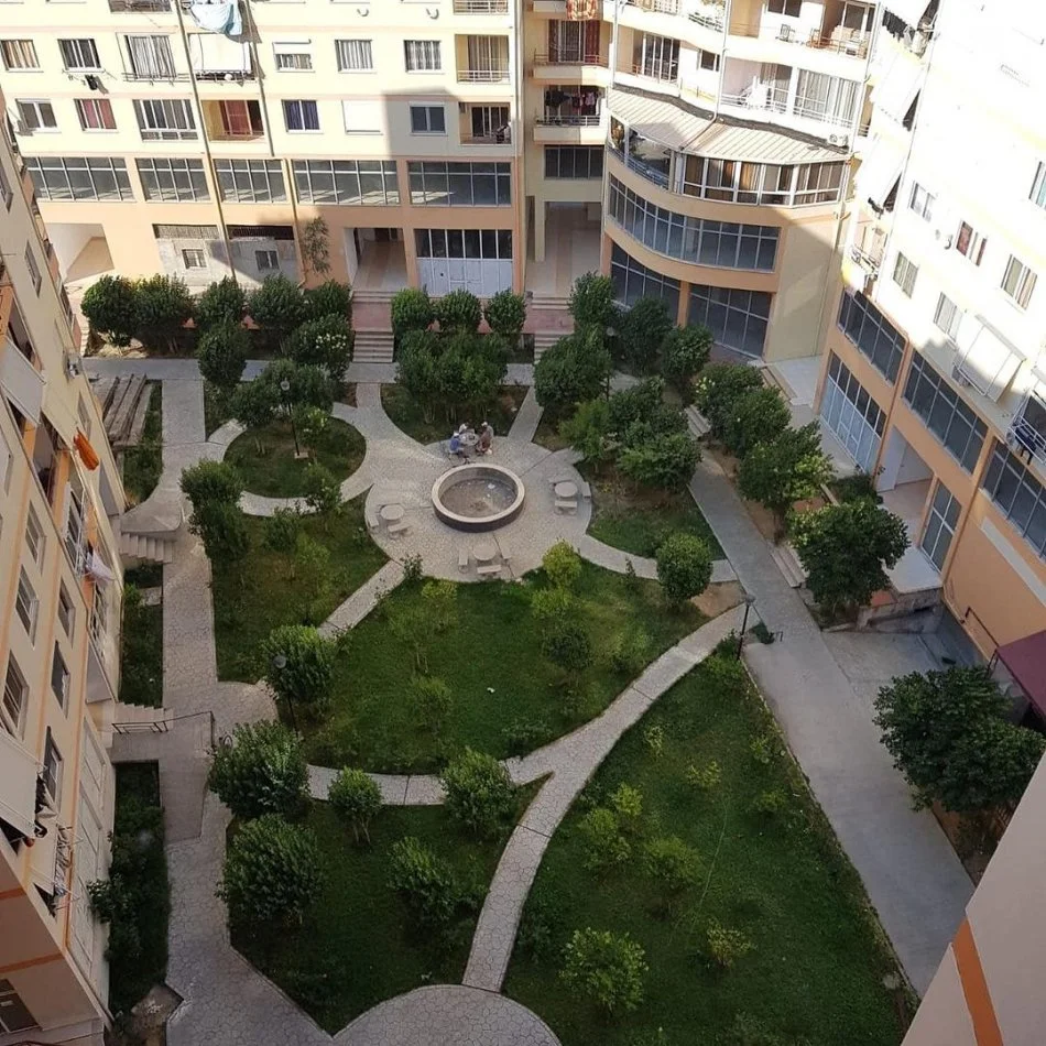 Tirane, shitet apartament 2+1 Kati 8, 75 m² 82.000 € (Astir)