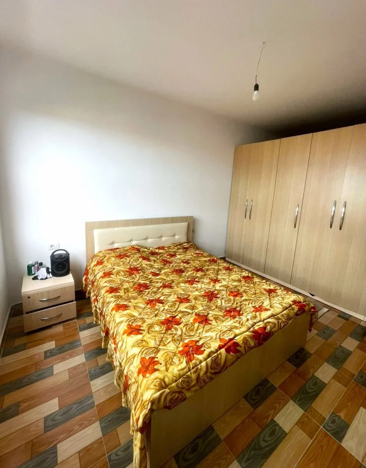Tirane, shitet apartament 2+1 Kati 2, 80 m² 57.600 € (Kamez)