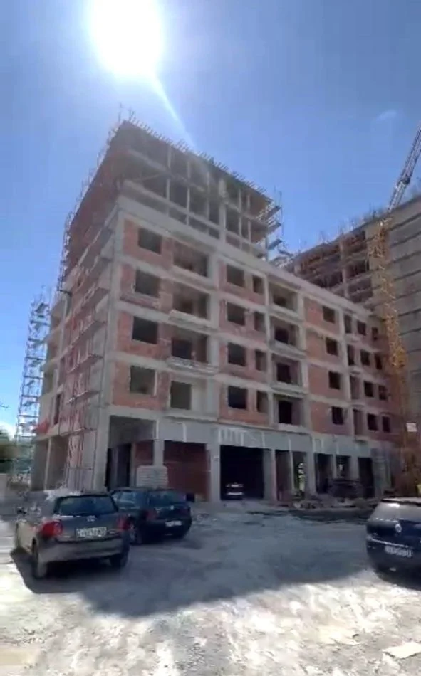 Tirane, shitet apartament 1+1 Kati 2, 63 m² 91.000 € (Ish fusha aviacionit)