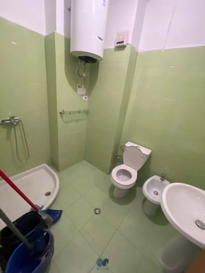 Shitet Apartament 2+1 Ne Selite [ID P02138]