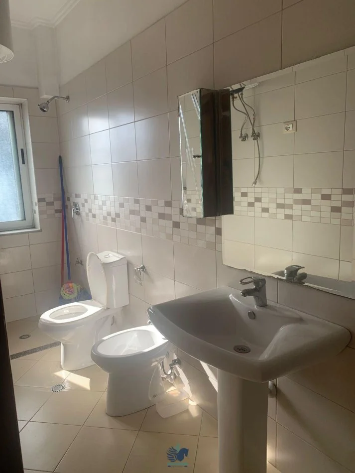 Jepet Me Qera Apartame 1+1 Tek Selvia [ID PE043]