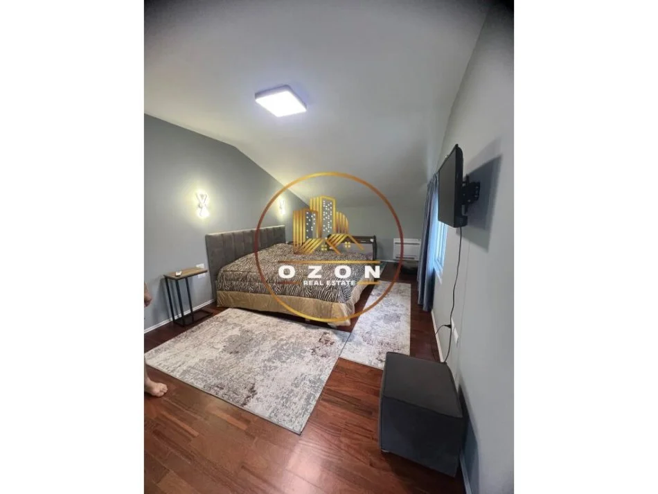 Shitet Super Vilë Në Lundër!