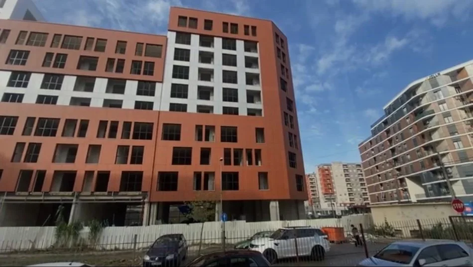 Tirane, shitet apartament 2+1 Kati 5, 92 m² 96.600 € (Astir)